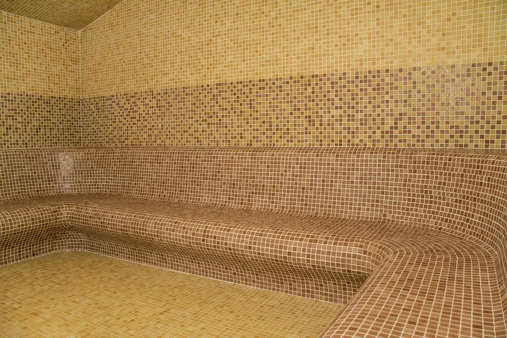 Hotel Pik Elegance Ploieşti Exteriér fotografie