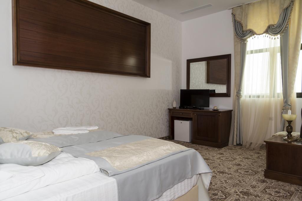 Hotel Pik Elegance Ploieşti Pokoj fotografie
