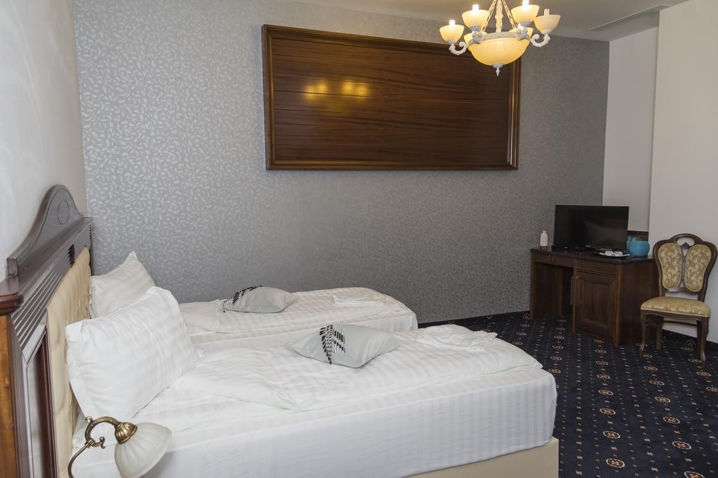 Hotel Pik Elegance Ploieşti Pokoj fotografie