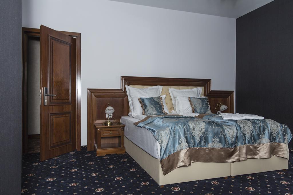 Hotel Pik Elegance Ploieşti Pokoj fotografie