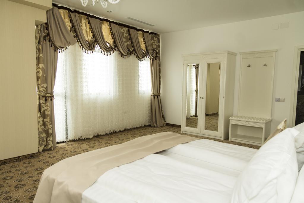 Hotel Pik Elegance Ploieşti Pokoj fotografie