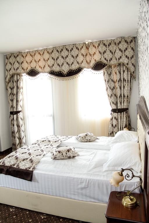 Hotel Pik Elegance Ploieşti Pokoj fotografie