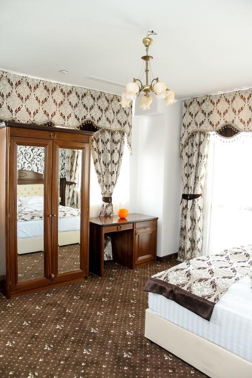 Hotel Pik Elegance Ploieşti Pokoj fotografie