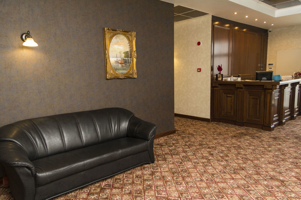 Hotel Pik Elegance Ploieşti Exteriér fotografie
