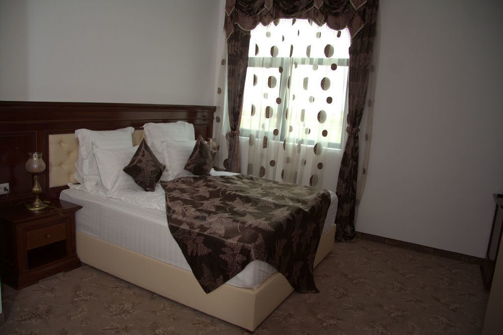Hotel Pik Elegance Ploieşti Exteriér fotografie