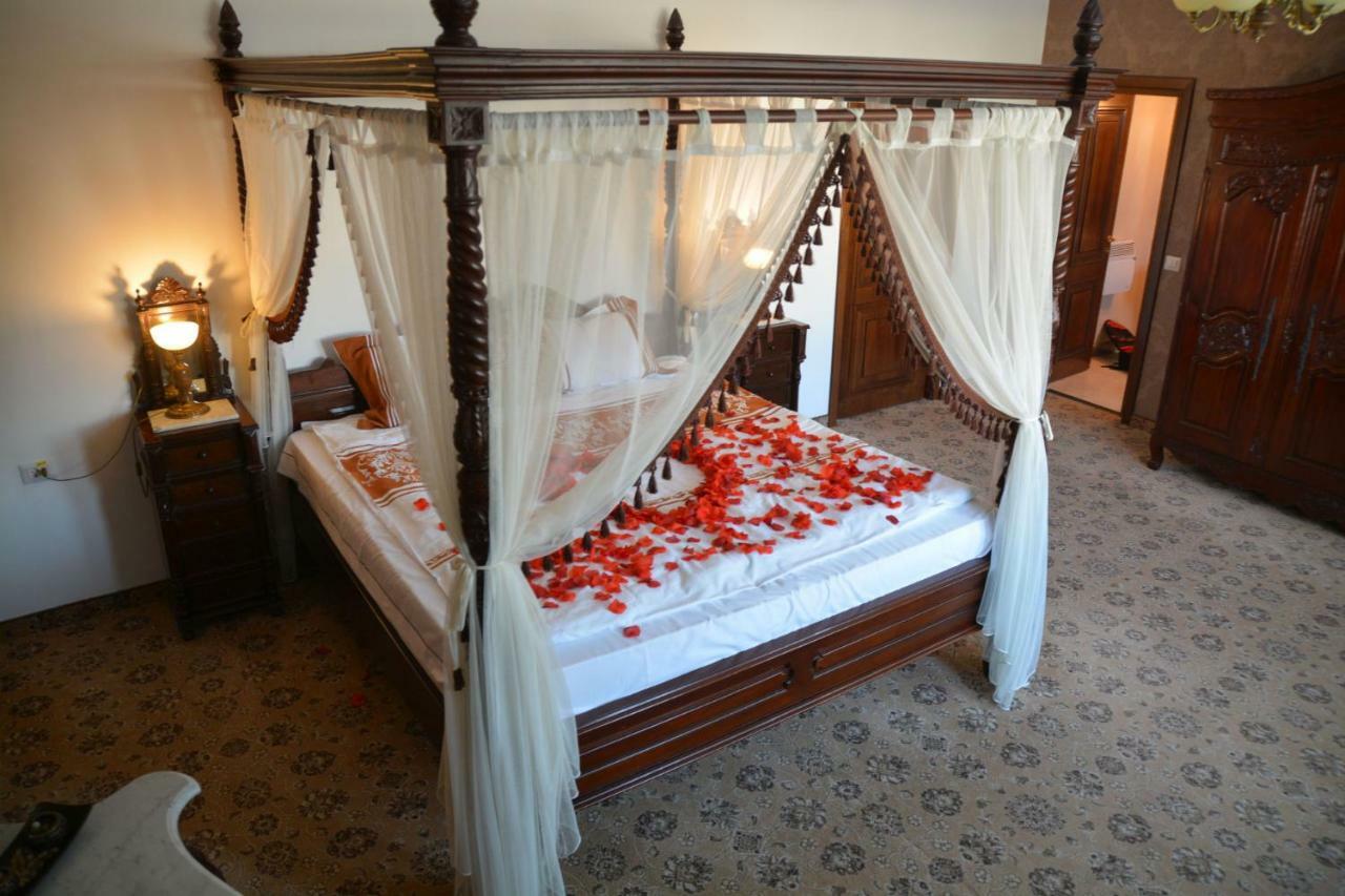 Hotel Pik Elegance Ploieşti Exteriér fotografie