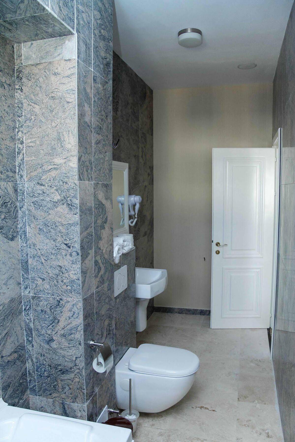 Hotel Pik Elegance Ploieşti Exteriér fotografie